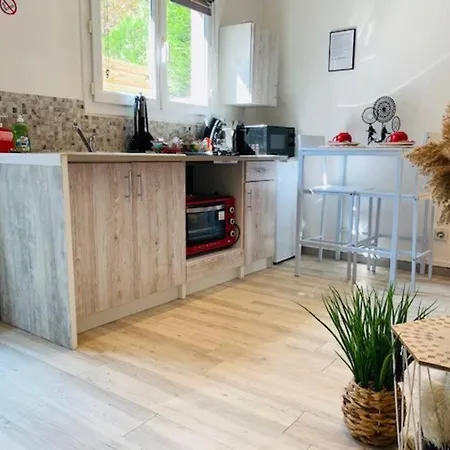 Maisonette Avec Jardin Nyaraló *