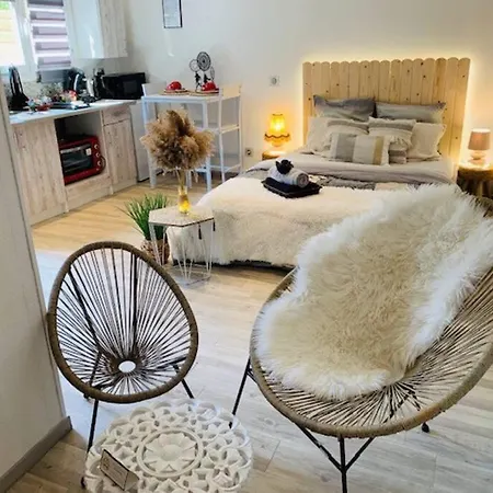 Maisonette Avec Jardin