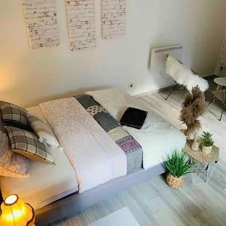 Nyaraló Maisonette Avec Jardin
