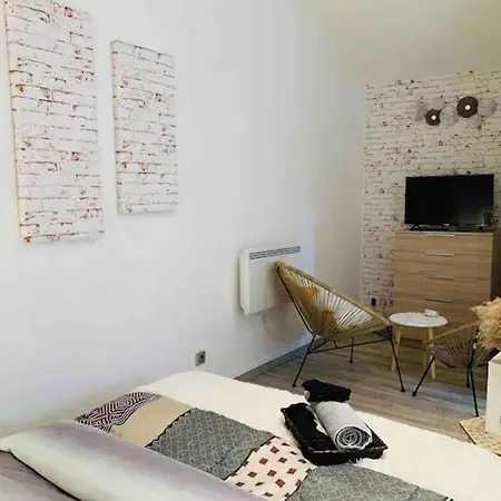 Nyaraló Maisonette Avec Jardin *